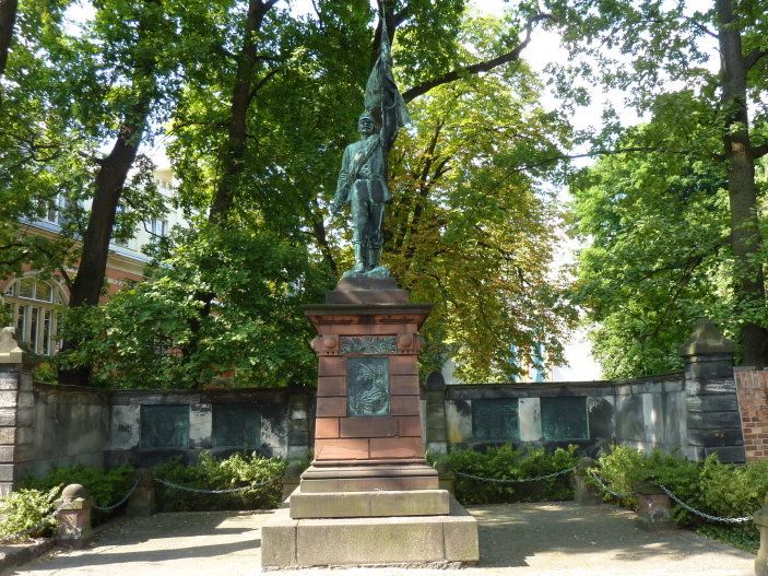 Gefallenendenkmal, 10.7.2010