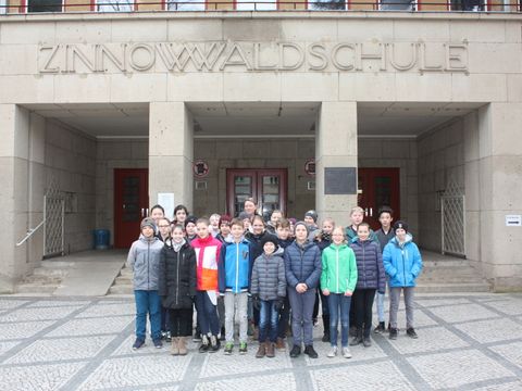 Klasse 6b der Zinnowwaldschule: Denkmal aktiv Kulturerbe macht Schule (Bild: Denkmalschutzbehörde Steglitz-Zehlendorf)