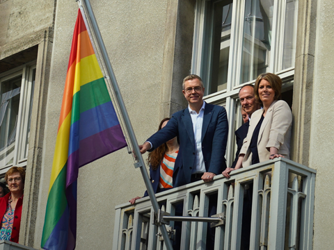 FahnegegenHomophobie2026