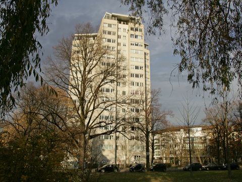 Wohnhochhaus am Roseneck, 17.11.2006, Foto: Raimund Müller