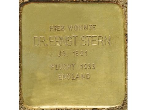 Stolperstein Dr. Ernst Stern (Bild: Stolpersteine-Initiative CW, Hupka)