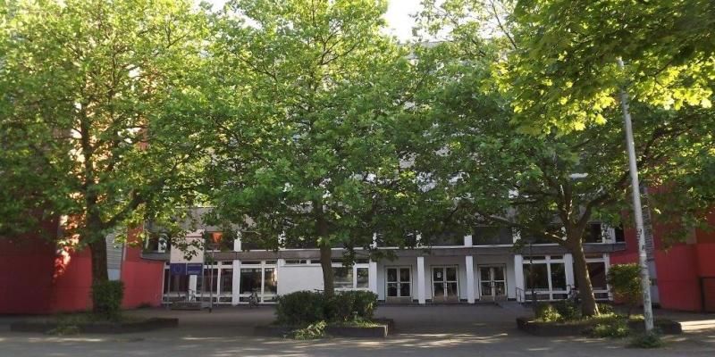 Carlo-Schmid-Oberschule: Außenansicht