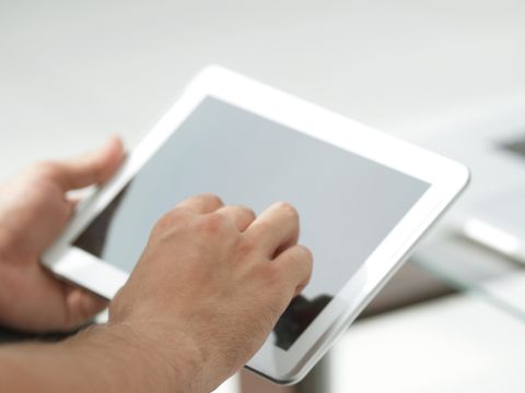 Tablet in Benutzung