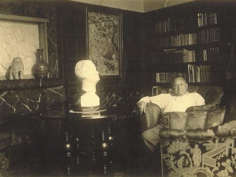 Robert Graetz in seinem Arbeitszimmer