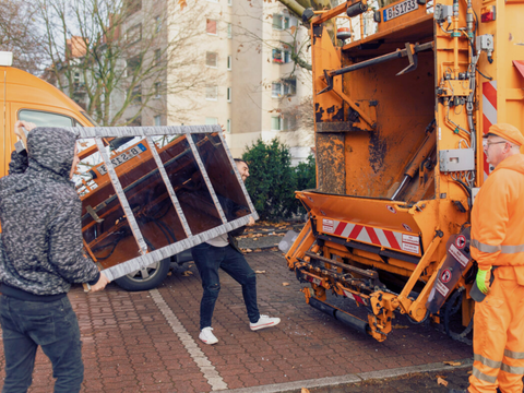 Headerbilder Mitte macht Sauber - headerbild sperrmüll kieztage