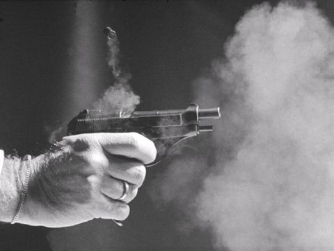 Schmauchwolke bei Schussabgabe