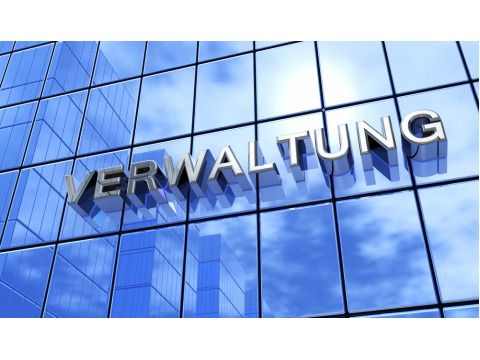 Blaue Fassade - Verwaltung