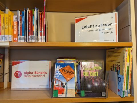 Leicht zu lesen Regal