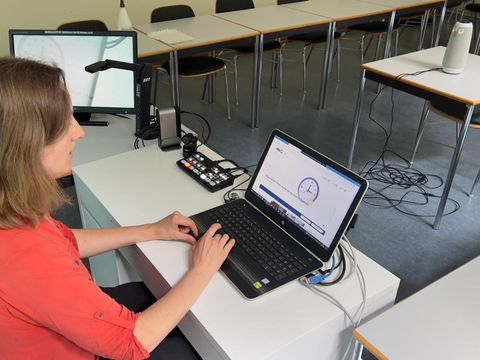 Mediencoach am Notebook