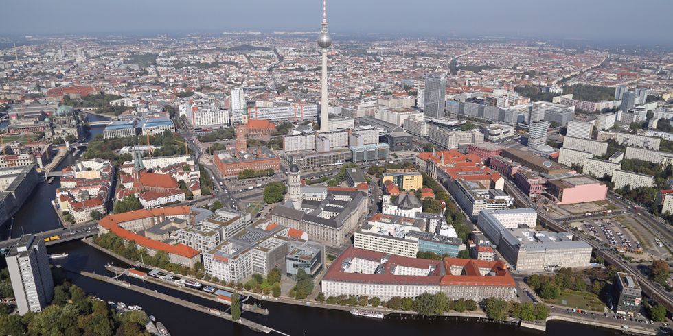 Schrägluftbild: Blick auf den Bereich Molkenmarkt und Umgebung (2014)