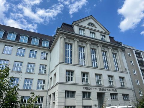 258.Kiezspaziergang - Friedrich-Ebert-Gymnasium und Peter-A.-Silbermann-Abendgymnasium