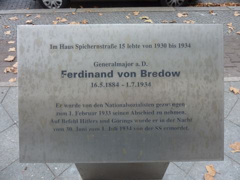 Gedenktafel für Ferdinand von Bredow, 28.11.2014 (Bild: Bezirksamt, KHMM)