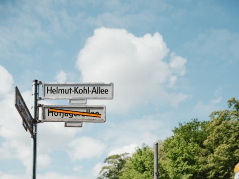 Ansicht neues Straßenschild