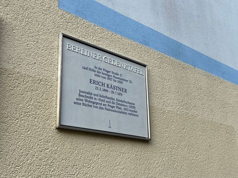 252. Kiezspaziergang - Gedenktafel Erich Kästner