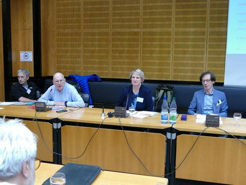 Infoabend Nachhaltige Erneuerung Schöneberg-Südkreuz 18.11.2025, Podium: Horst Kanning, Facility Management, Andreas Baldow, Leiter Stadtentwicklungsamt, Nadine Fehlert, Jahn, Mack + Partner, Roland Neumann, BahnStadt GmbH