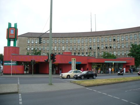 U-Bhf Fehrbelliner Platz, 30.6.2006, Foto: KHMM