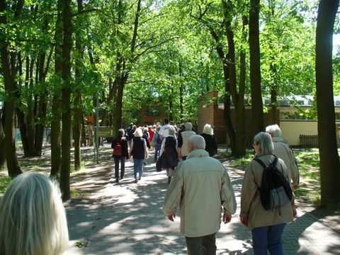 Auf dem Gelände der Charles-Dickens-Grundschule, Foto: KHMM