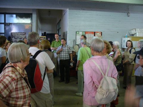In der Gärtnerei mit dem Leiter des Grünflächenamtes, Herrn Maasberg, Foto: KHMM