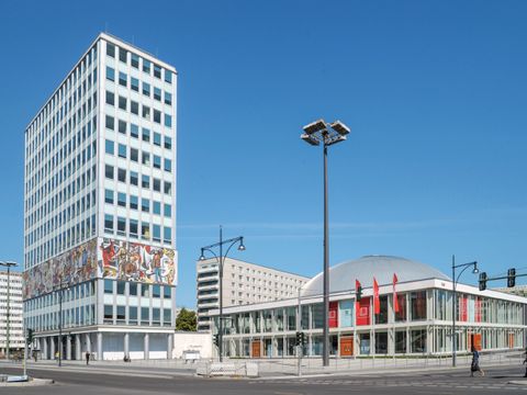 Haus des Lehrers und Kongresshalle am Alexanderpatz