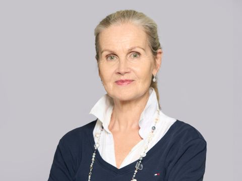 Portraitbild der Kursleitung Elisabeth Mann