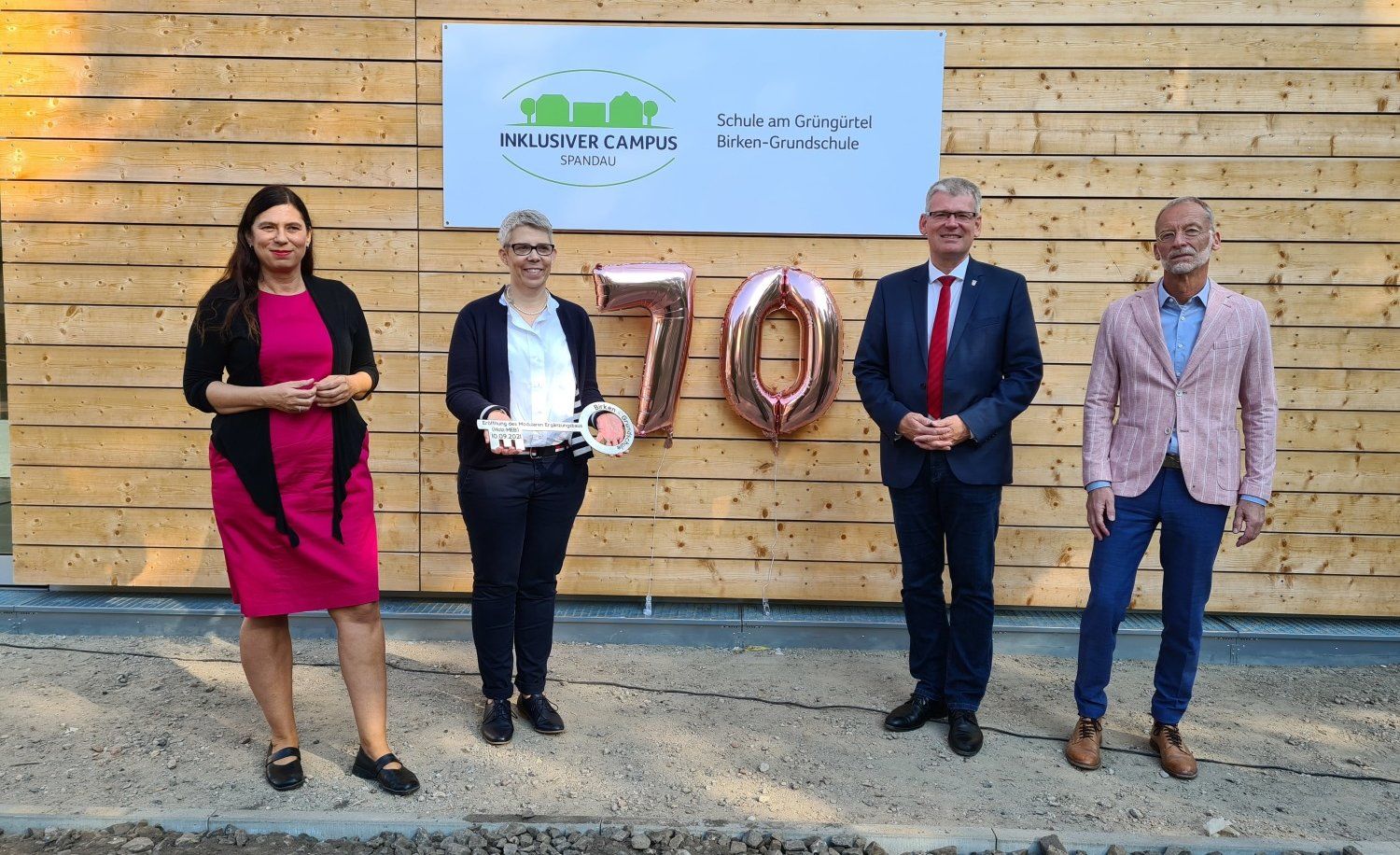 Eröffnung des Holz-MEB Birken-Grundschule