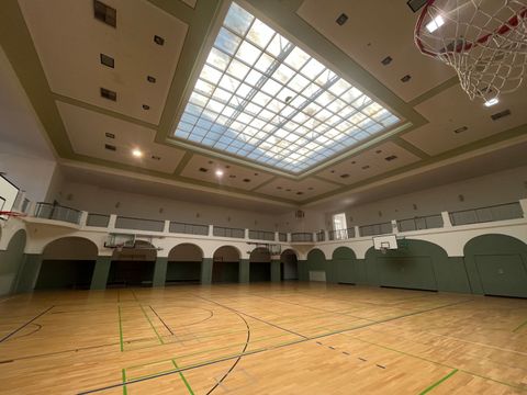 Franz-Mett-Sporthalle von innen