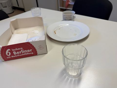 Tischaufnahme erster Ehrenamts-Stammtisch