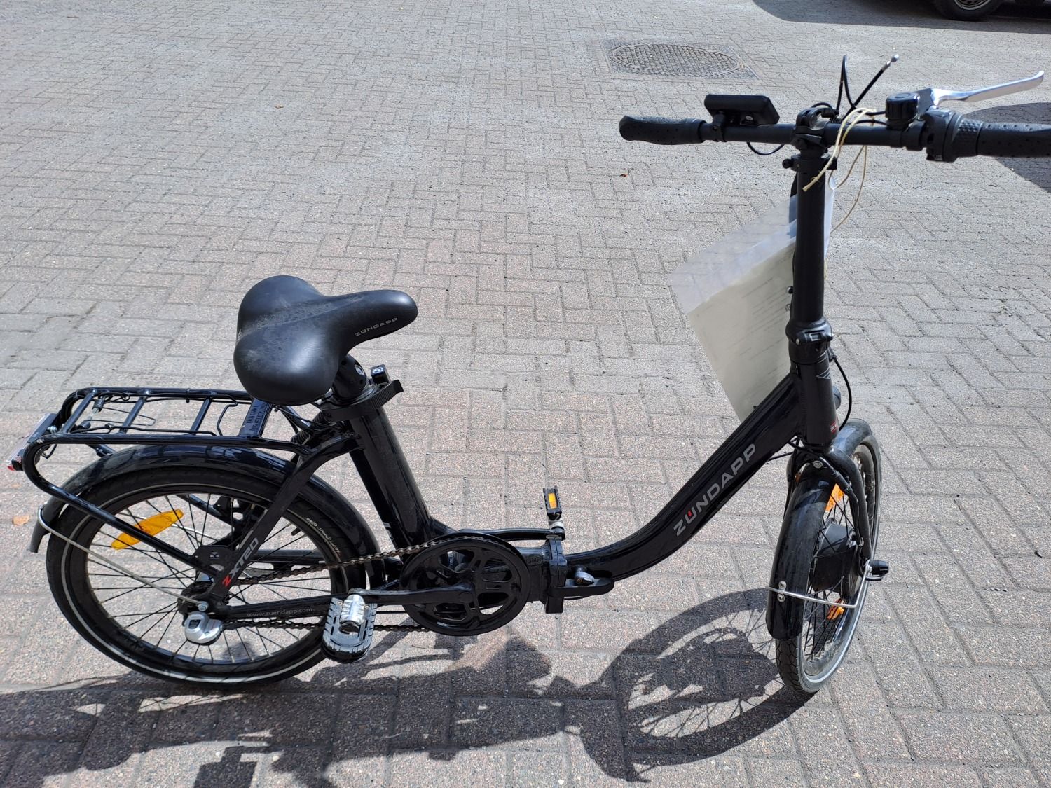 Schwarzes E-Bike