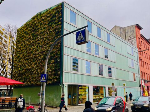 Fassadenbegrünung an der Mittelpunktbibliothek am Kottbusser Tor