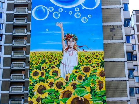 Mural Art an Wohnhaus in Kyjiw-Darnyzja 2