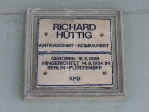Gedenktafel für Richard Hüttig, 28.6.2012 (Bild: Bezirksamt Charlottenb.-Wdf., KHMM)