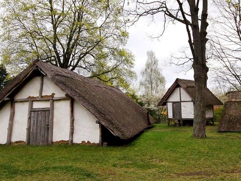 Germanisches Gehöft (Bild: Stefanie Zwisler )