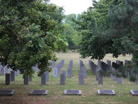 Friedhof Baumschulenweg Ehrenhain für die Verfolgten des Nationalsozialismus