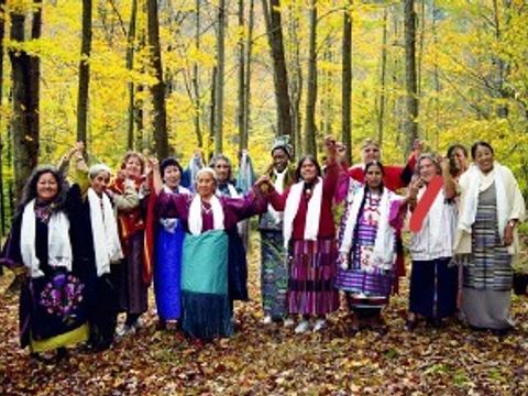Frauen im Wald
