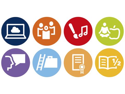 Acht DVV-Logos auf weißem Untergrund