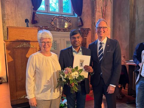 Verleihung des Ehrenamtspreises 2025 an Saravanan Ganesan