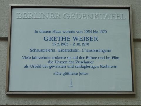Gedenktafel für Grethe Weiser, 4.3.2011, Foto: KHMM