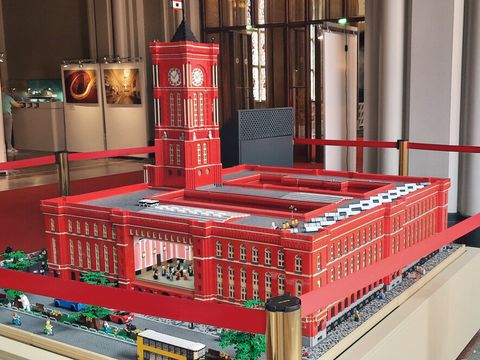 LEGO-Modell des Roten Rathauses