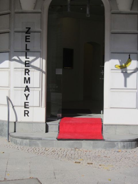 Hauseingang Ludwigkirchstr. 6 (Bild: Stolpersteine-Initiative CW)