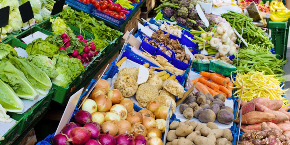 Warenauslage Obst und Gemüse