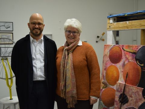 Bezirksbürgermeisterin Stefanie Remlinger und Bezirksstadtrat Christopher Schriner beim Müllgipfel am 14. November 2024.