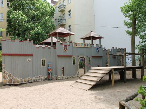 Spielplatz Sherwood Forest, Ritterburg (Bild: Bezirksamt Charlottenburg-Wilmersdorf)