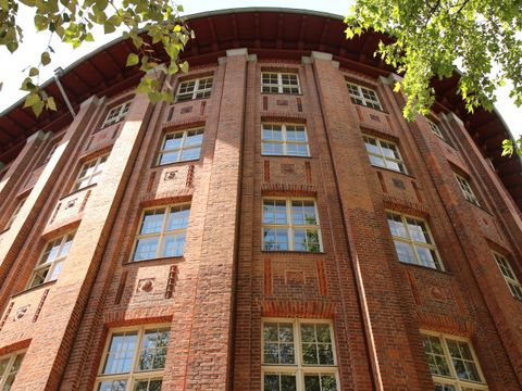 Bürogebäude Oranienstraße, Ansicht von unten nach oben