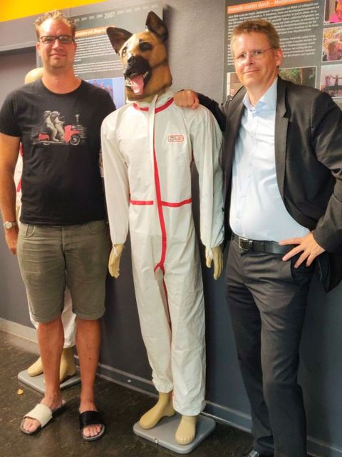 Benjamin Kubel (l.), Leiter des meredo und Jugendstadtrat Tobias Dollase (parteilos, für CDU) (Bild: BA Reinickendorf)