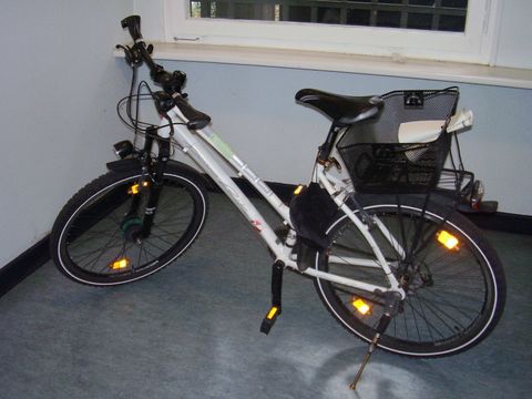 Weißes Damenfahrrad