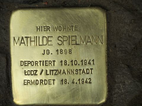 Stolperstein Mathilde Spielmann (Bild: Stolpersteine-Initiative CW, Siebold)