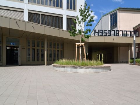 (Bild: Entwurf Maria Anwander/Ruben Aubrecht, "Lichtblick in die Vergangenheit", Fertigstellung Juli 2022)
