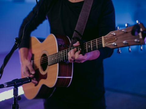 Singer Songwriter
