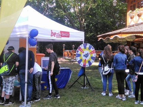 Europazelt bei der Steglitzer Festwoche