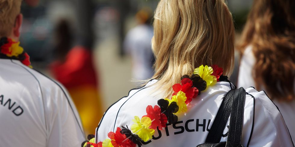 Deutsche Fußballfans auf der Straße